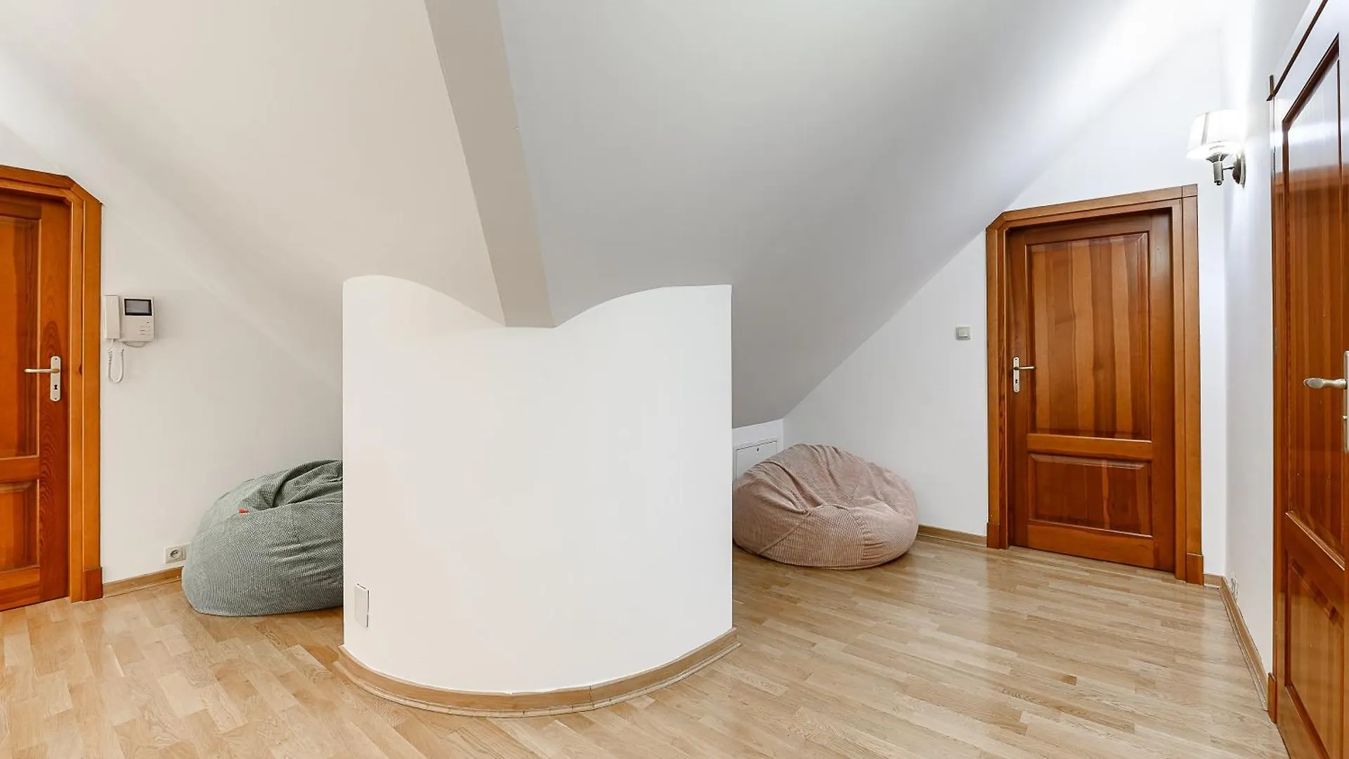 Lumina Amazing House In Warsaw Villa